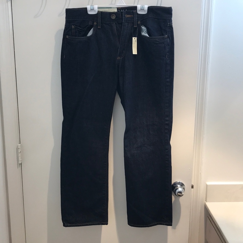 Mens dark blue jeans, 32x30 relaxed, New with tags